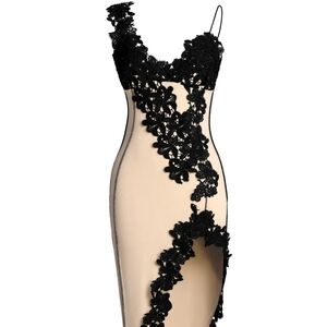 Chic Black Floral Lace Midi Dress